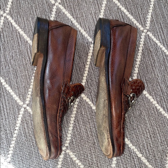 Vintage Salvatore Ferragamo Woven cognac Loafers with Silver Ferragamo buckle - Picture 6 of 16